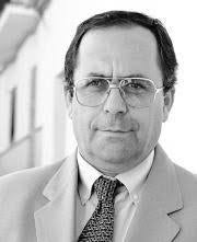 Coria del Río: Dimite el tránsfuga del PA que apoyó la moción de censura  contra Alfaro