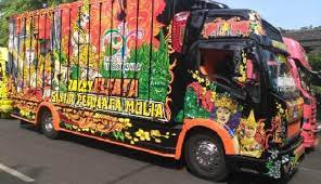 Mewarnai gambar truk derek download gambar mewarnai gratis. Gaharnya Truk Modifikasi Dari Lukisan 3d Hingga Ada Minibarnya Otomotif Tempo Co