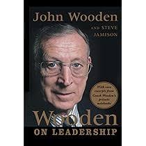 Players First: Coaching from the Inside Out: Calipari, John, Sokolove,  Michael: 9780143127086: Amazon.com: Books