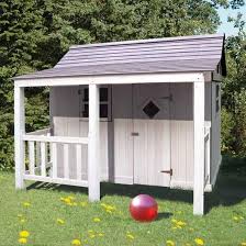Spielhaus Ein Gelungen Uriges Kinderspielhaus Wie Aus Bullerby Bausatz Aus Hochwertiger Getrockneter Asiatischer Zeder Glatt Kinderhaus Spielhaus Gartenhaus