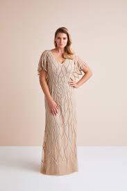 En Sik Buyuk Beden Abiye Modellerini Oleg Cassini Koleksiyonunda Kesfedin Plussize Eveningdress Maksi Elbiseler The Dress Elbise
