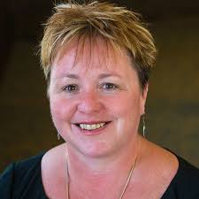 Tracking enrollments in online and distance education in Canada: 2018