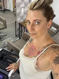 Einen wunderschönen guten Morgen ☀️😃 Ab heute bin ich☀️🤗 wieder im Dienst  💇🏼‍♀️💆🏼‍♀️💇🏼‍♂️💆🏼‍♂️ ich wünsche euch allen einen schönen Tag 🍀☀️