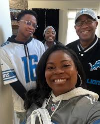 Jerome Lyles (@romeinthehouseee) • Instagram photos and videos