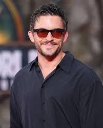 Jonathan at the Jurassic World Rebirth premiere in Berlin! 🩵 He looks  absolutely stunning as always. #jonathanbailey #jonnybailey #jbayleaf  #jurassicworldrebirth #drhenryloomis #henryloomis