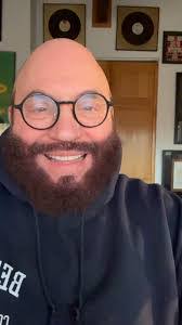 Justin Loeber's Instagram, Twitter & Facebook