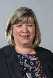 Suzanne Lucier's Instagram, Twitter & Facebook