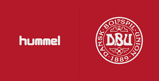 In unserem guide über die sportwetten zur europameisterschaft 2021 findet ihr alle infos für eure tipps. Hummel Unterzeichnet Ausrustervertrag Mit Danemark Nur Fussball