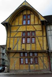 Medieval House In Troyes France Love The Color Combination Maison Architecture Colombage