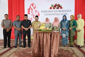 Hakekat peringatan hari ibu setiap tahunnya adalah mengingatkan seluruh rakyat indonesia, terutama generasi muda akan arti dan. Pemkab Bengkalis Gelar Peringatan Hari Ibu Tahun 2019 Dengan Meriah