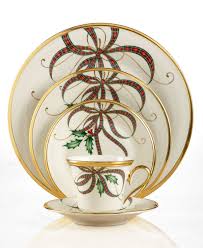 Lenox Holiday Nouveau Ribbon Lenox Does Some Lovely Patterns I Guess China Doesn T Have To Be Christmas China Patterns Christmas Tableware Holiday Dinnerware