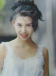 Những nhan sắc huyền thoại làm nên thời hoàng kim của điện ảnh Hồng Kông