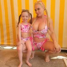 I'm a new mommy to a baby chanel nicole. Reixytat6gdd4m