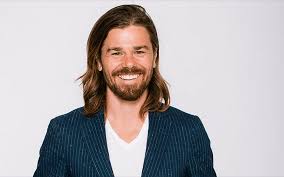 Simmons) proves he is the king of long haired businessmen. Long Hair In Business 12 Executive Level Men With Long Hair