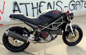 Ducati Monster S4 Lathourakis Motos Voitures Et Motos Voitures Musclees