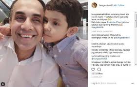 Komentar pedas juga datang dari. Bunga Zainal Berang Disindir Soal Pindah Keyakinan Jpnn Com