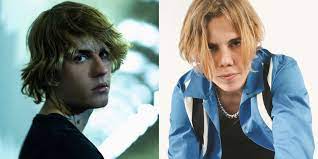 Stay is the kid laroi and bieber's second collaboration of 2021, coming on the heels of unstable, found on bieber's new record, justice. Ausjdxy1flfigm