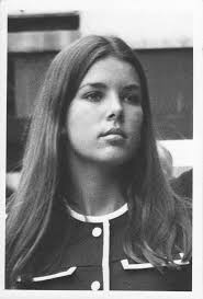 Born in a royal family, her life could have been a fairy tale had she followed social norms but instead she chose to live by her own decisions, however unacceptable they may be to the society. Pin By Maria Jose Abril Alvarez On Caroline Of Monaco The Early Years Princess Caroline Of Monaco Caroline Of Monaco Princess Caroline