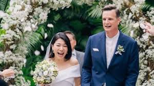 Belinda lee thought she was going to remain single for the rest of her life. Belinda Lee Had To Make A Run For It When She First Spoke To Husband Cna