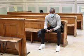Interpellé par les forces de l'ordre, antoine conte a été placé en garde à vue. Justice Cinq Ans De Sursis Pour L Ex Stadiste Antoine Conte