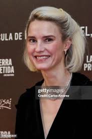 415 Amanda Collin Photos & High Res Pictures