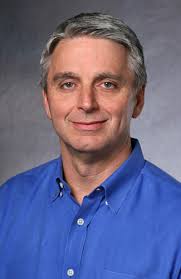 EA CEO John Riccitiello Steps Down Over "Shortcomings" In Financial  Performance