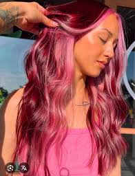 Kanade dyes her hair blue! 💙🟦🔷🔵📘💎🔮🛡