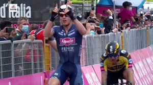 May 30, 2021 · alla fine della cronometro, ganna ha coperto i 30 km in 33'48 rifilando 12 a remi cavagna, 13 ad edoardo affini e 14 a matteo sobrero. Giro D Italia 2021 Tim Merlier Soars To Stage 2 Win Filippo Ganna Holds Gc Lead Eurosport