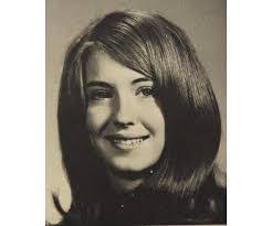 Michelle Wentworth's Instagram, Twitter & Facebook