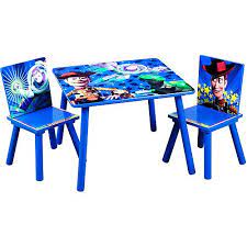 Hace nueve años, antes de los eventos de toy story 3, bo peep y woody tratan de rescatar a control, el carro a control remoto de andy, durante una tormenta. Disney Toy Story Square Table And Chair Set Walmart Com Walmart Com