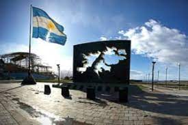 El 2 de abril de 1982 tropas argentinas desembarcaron en las islas malvinas con el fin de recuperar la soberanía que en 1833 había sido arrebatada por fuerzas armadas de gran bretaña. Argentina Malvinas 2 De Abril Ese Dia Maldito Para El Status Quo Mundial Kaos En La Red