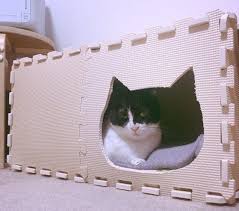 100均材料で猫ハウスを手作りしよう 猫飼いプチdiyのススメ ねこのきもちweb magazine 猫ハウス 猫 ハンモック 手作り 猫 こたつ