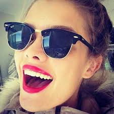 Yalniz Kizin Satosu Gunes Gozlugu Modelleri Sunglasses Models Gunes Gozlugu Gunes Gozlukleri Oakley