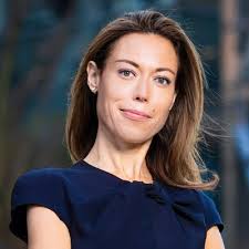 Louise Kavanagh's Instagram, Twitter & Facebook