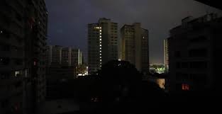 Look through examples of apagones translation in sentences, listen to pronunciation and learn grammar. Venezuela Ademas De La Luz Que Pierde Venezuela Con Los Apagones Publico