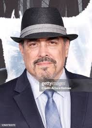 Dexter Holmes's Instagram, Twitter & Facebook