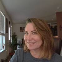 Kim Beilfuss's Instagram, Twitter & Facebook