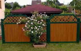 Gartenzaun aus metall mit blumenmuster. Sichtschutz Ideen Garten Und Terrasse Bildergalerie