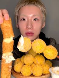 Chipotle Mukbang: Indulge in a Full Eating Experience