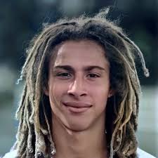 Adrián Luque (@AdriiLuque)