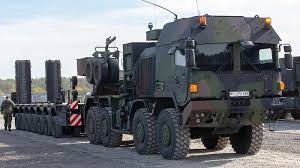 Price and other details may vary based on size and color. Schwerlasttransporter Mammut Stehend Militarfahrzeuge Bw Fahrzeuge Panzer Bundeswehr