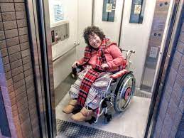 bic camera ビックカメラ広島駅前店 広島市南区松原町 2020年1月19日 まりちゃんが車いすで行く 車いす 広島駅 広島