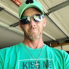 Earl Murdock's Instagram, Twitter & Facebook