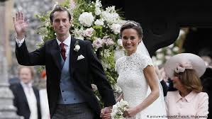 Meghan and pippa share a likeness in their elegant hairdos, fashion sense and even in their engagement rings. Pippa Und James Matthews Haben Ja Gesagt Kultur Dw 20 05 2017