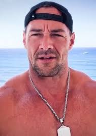 Aaron Reed's Instagram, Twitter & Facebook