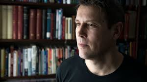 Lytter til en død «kvakksalver» hver dag