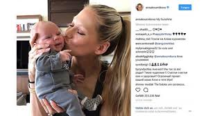 See more of anna kournikova on facebook. Anna Kournikova Und Enrique Iglesias Teilen Bilder Aus Dem Kreisssaal Stern De