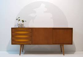 Sideboard Mid Century Modern Wohnzimmer Mobel Media Konsole Mit Schubladen Und Schiebeturen Vinyl Speicher Einheit Skandinavischen In 2020 Mid Century Living Room Mid Century Living Room Furniture Modern Sideboard