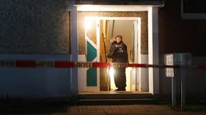 Wohnungen in jena sind aber im bereich stadtmitte deutlich teurer als in den randgebieten. Jena Vier Tote In Wohnung Gefunden Jungstes Opfer Drei Wochen Alt