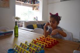 Cama Para Criança De 4 Anos 8 Jogos Infantis Para Criancas Acima De 4 Anos Diversao E Aprendizado Jogos Infantis Para Criancas Jogos Infantis Brinquedos E Brincadeiras